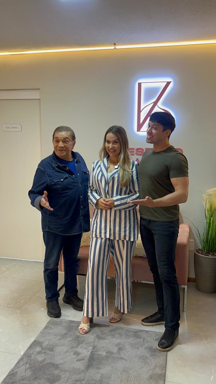 Lucyana Zambom com dois convidados especiais no Espaço Zambom